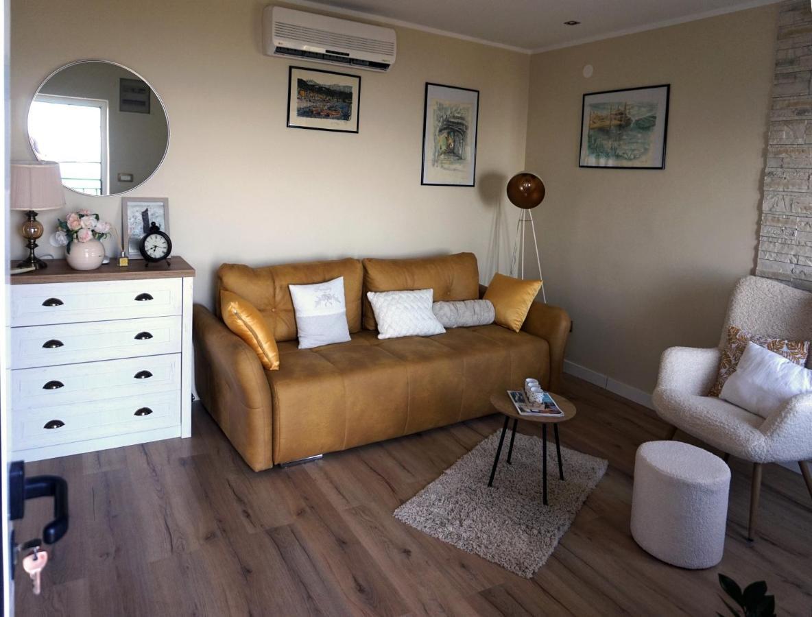 Holiday House Terezija Baška Voda Екстериор снимка